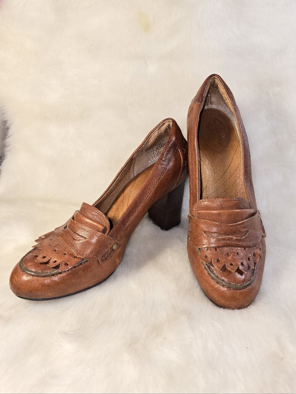 Clarks Indigo "Town" Kiltie Leather Penny Loafer Pumps